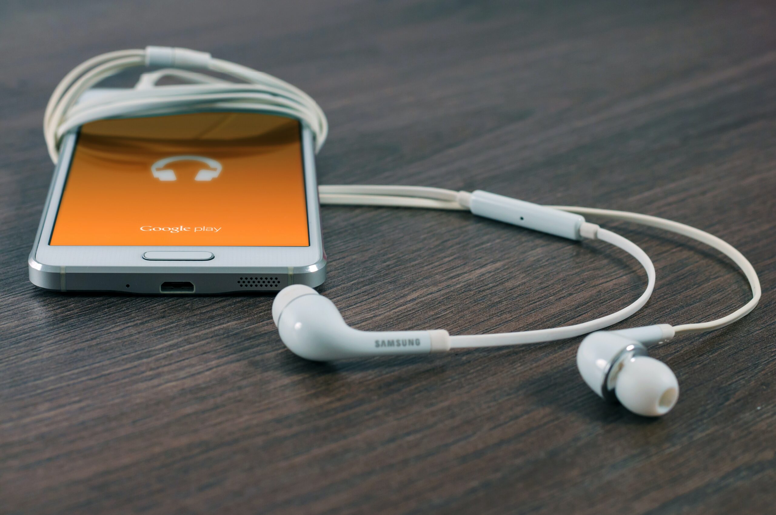 Top 9 Podcast Trends, Future of Podcasting and Tips on Starting a Podcast